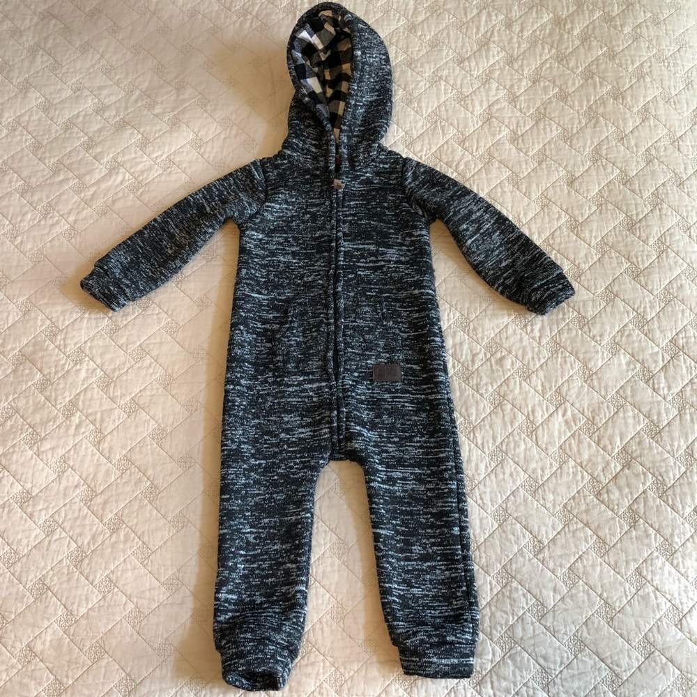 Carter’s onesie 18M. New without tags.